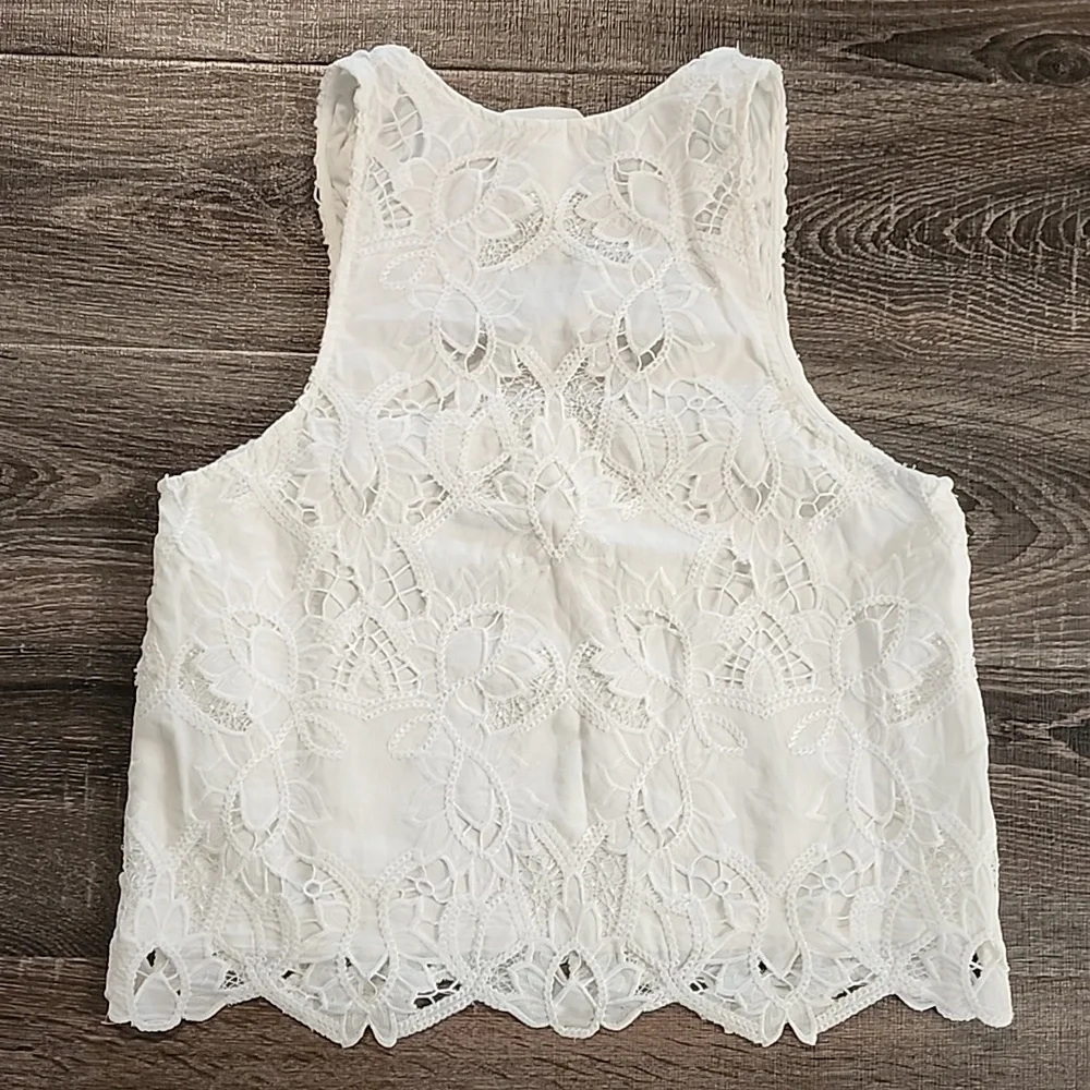 🦇 H&M Embroidered Lace Tank Top 🦇 - Picture 4 of 4